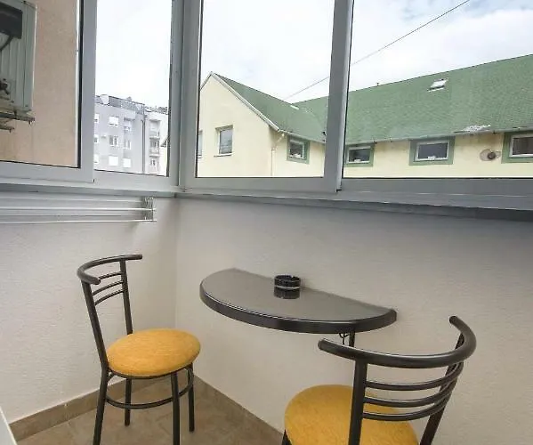 Navigator Center Apartman *